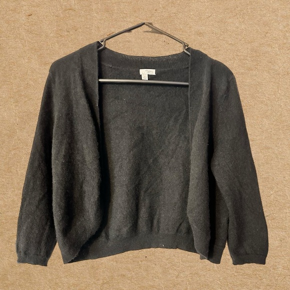 Halogen 100% Cashmere med black crop sweater, open front. 3/4 sleeves. Like new. - Picture 1 of 3